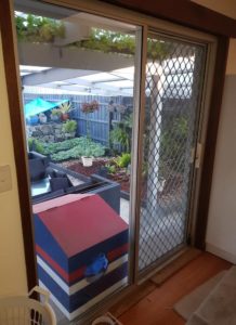 Sliding door repair in Carrum Downs